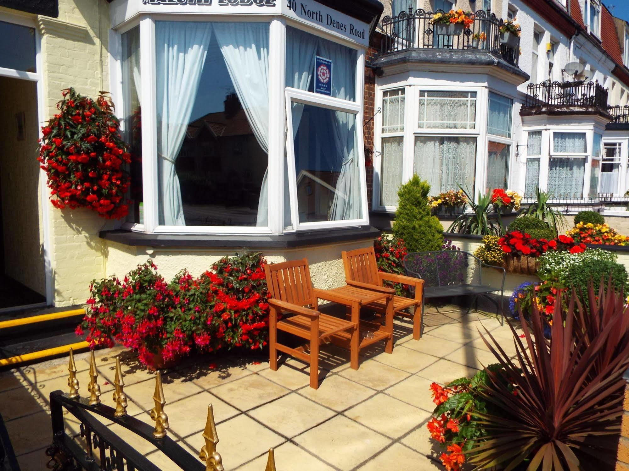 Maluth Lodge Great Yarmouth Exterior photo